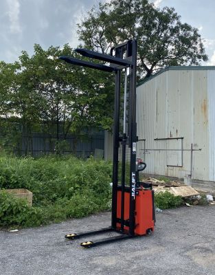 Xe nâng điện Stacker CL1532SE