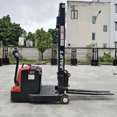 Xe nâng điện Stacker 1 Tấn E1030J