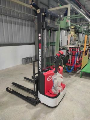 Xe nâng điện Stacker ESD122/152 1,2/1,5 Tấn