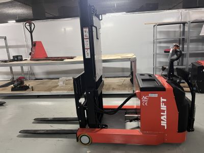 Xe nâng điện Reach Truck Q1530D